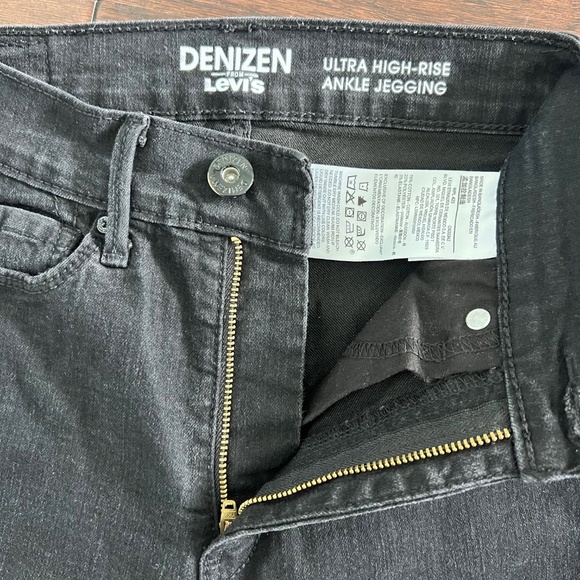 DENZIEN from LEVI Brand Ultra High-Rise Ankle Jegging Size 0-W24 - Picture 4 of 6